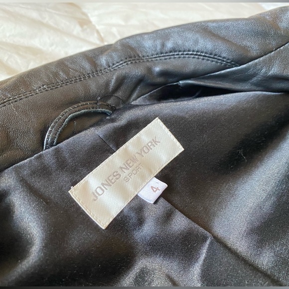 Jones New York 100% Genuine Leather Jacket - Picture 6 of 8